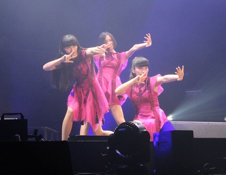 『FUSION』ライブ初披露！