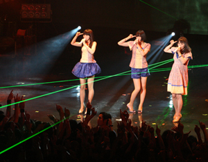 「SCHOOL OF LOCK! LIVE TOUR "YOUNG FLAG 09"」出演!!!